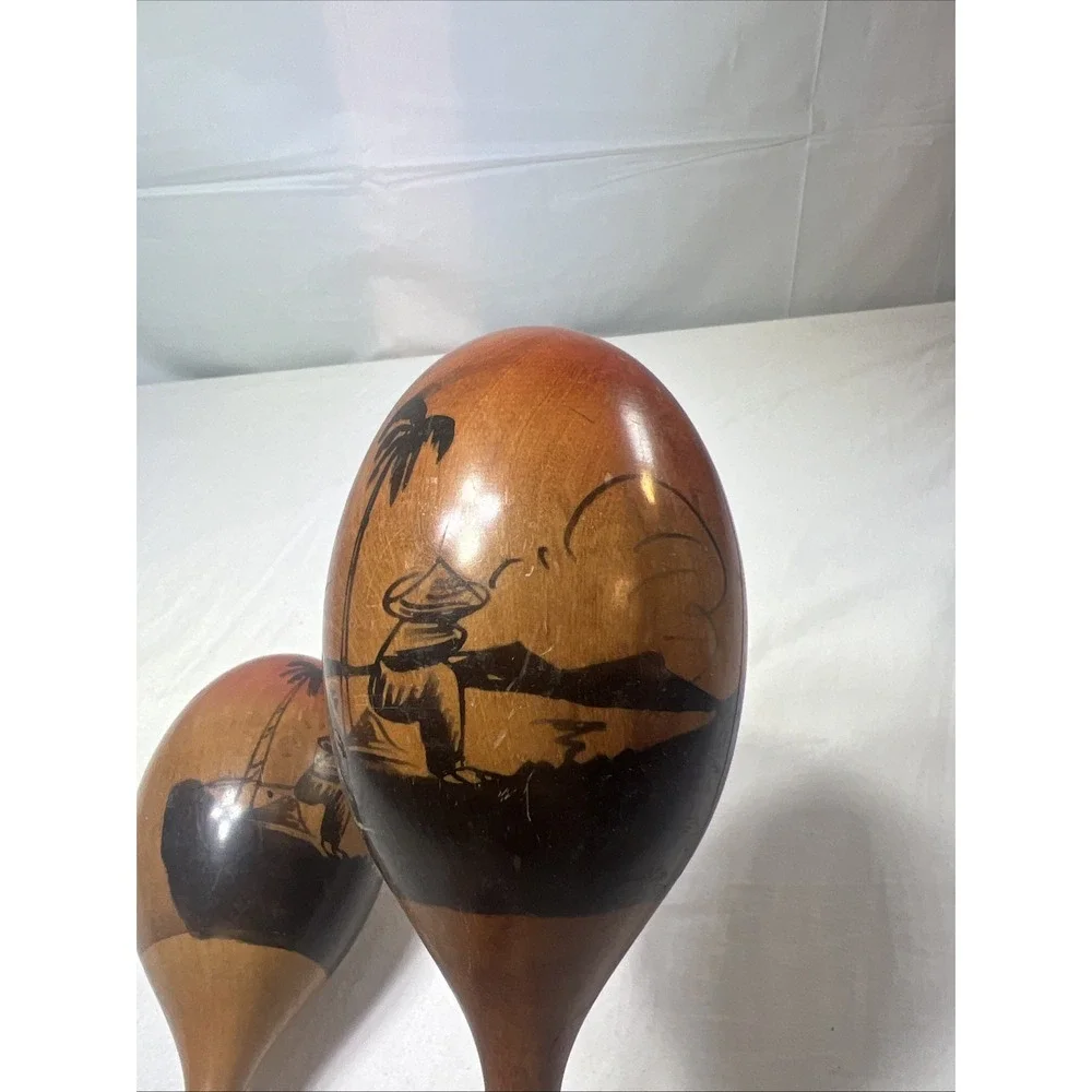 Wooden Maracas VINTAGE- MARACAS MUSIC PALM TREE'S/SHAKERS/COLLECTIBLE